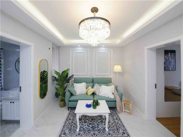 全新装修未住人，诚心卖