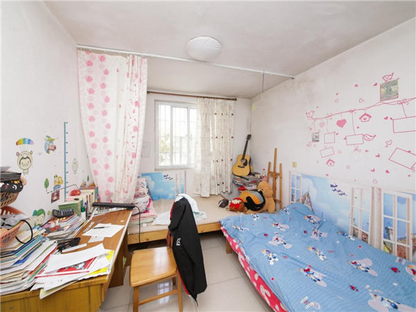 南北通透2房，装修自住