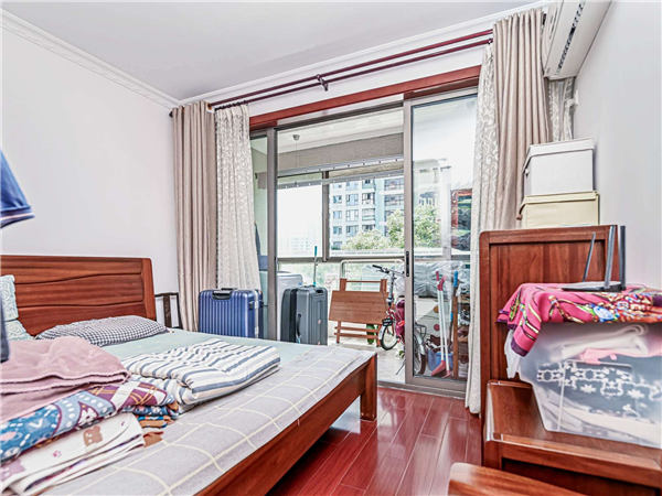 精装2房 诚心出售 装修保养好 拎包即住