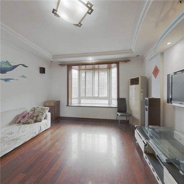 小区物业好地理位置优越