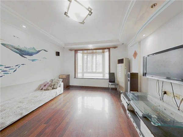 小区物业好地理位置优越