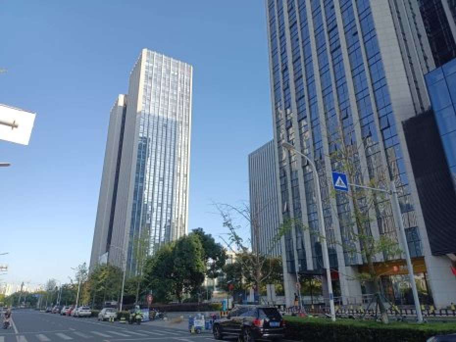 经开区真实在售纯写字楼嘉业财富中心 海岸中心地段好办公集中