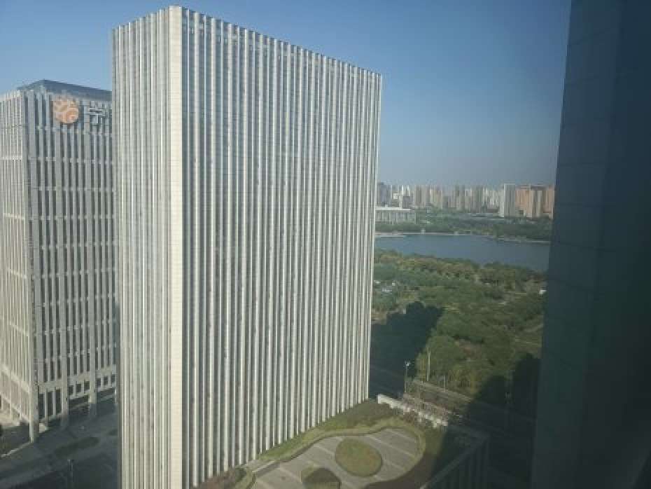 经开区真实在售纯写字楼嘉业财富中心 海岸中心地段好办公集中