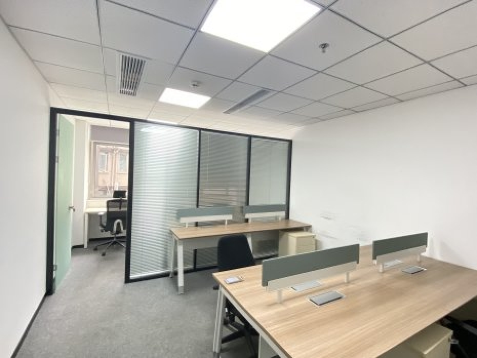 三阳广场 精装共享办公 两人间至十六人间 拎包入住  孵化器