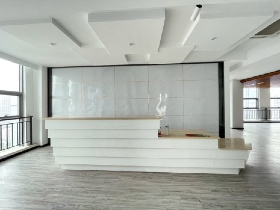 蠡园开发区！精装900平大通间！适合各类行业 蠡湖边交通方便