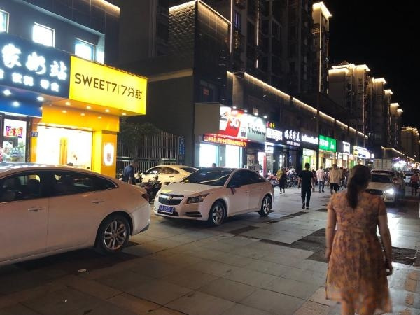 品牌奶茶店整体转让，利润稳定，价格美丽