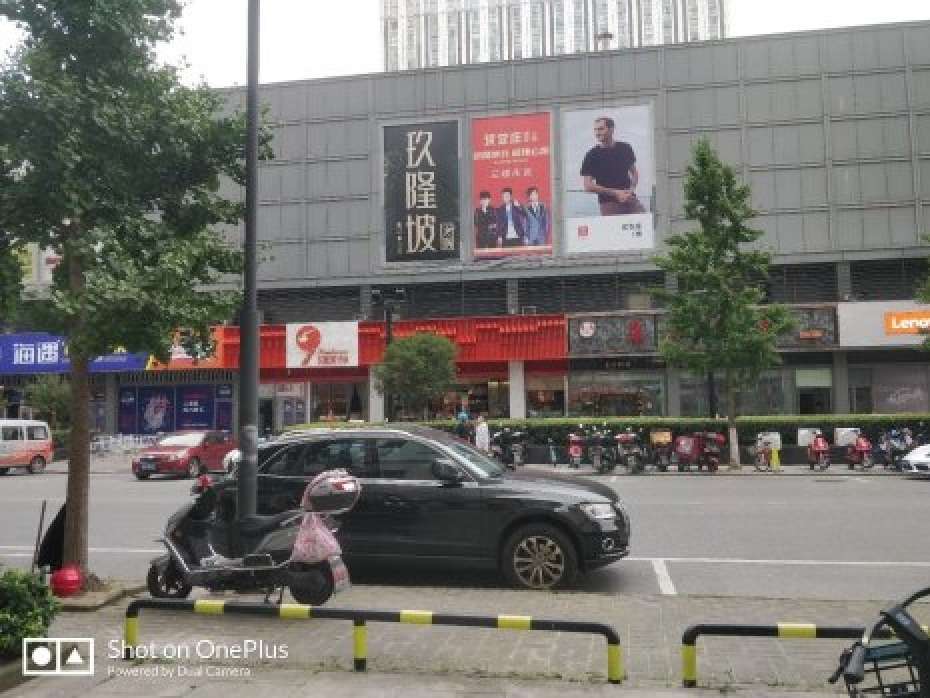 河埒口滨湖万达万千巷纯二楼400平精装美容店整转分租人流密集