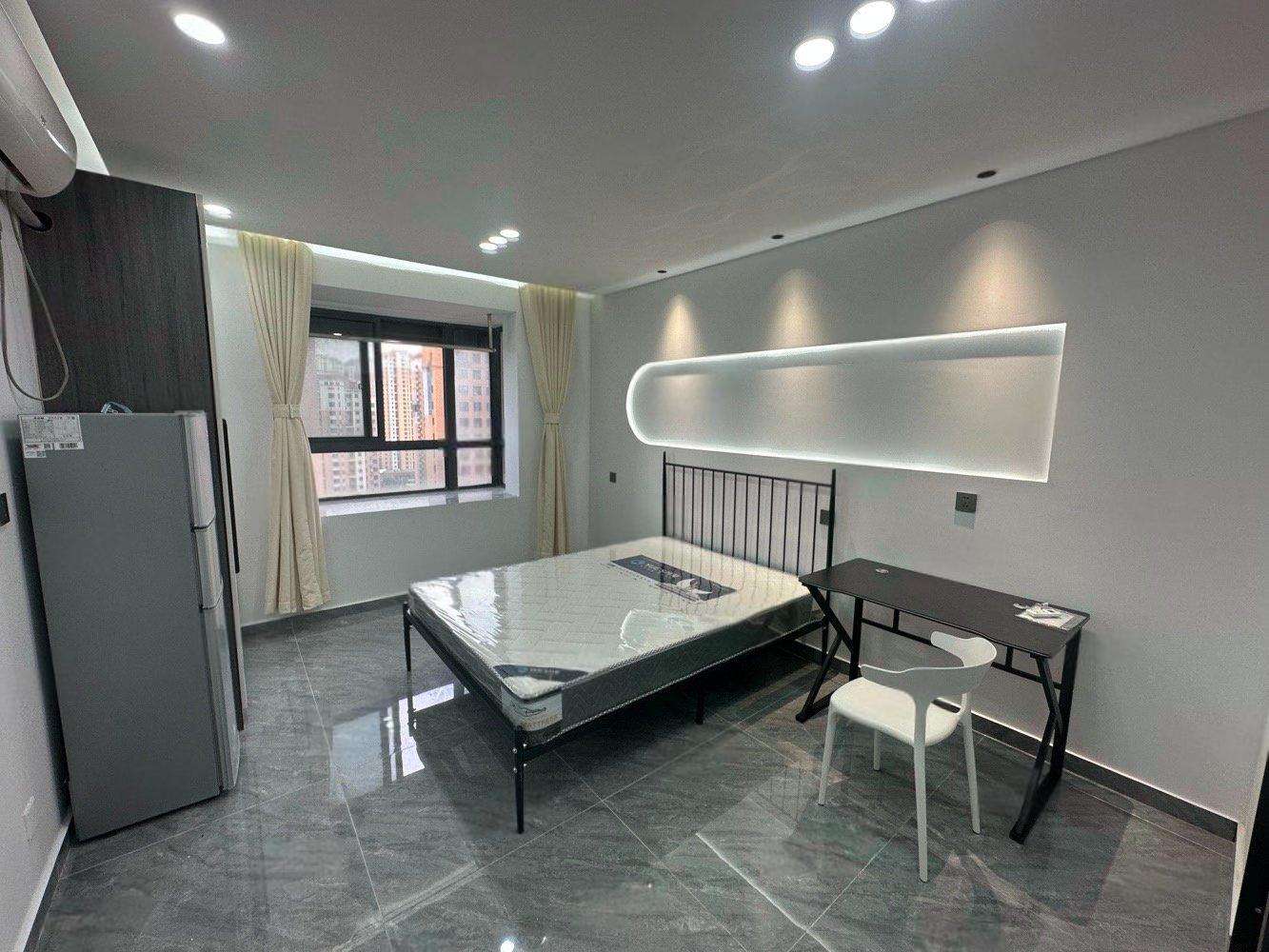 可办停车位，免费网络，民用水电，押一付一