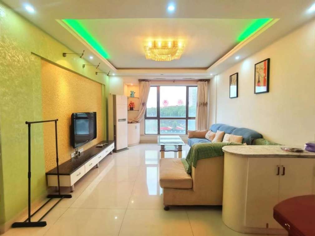 斜塘五号线 金色尚城整租三室急租 洋房中间层 可优租