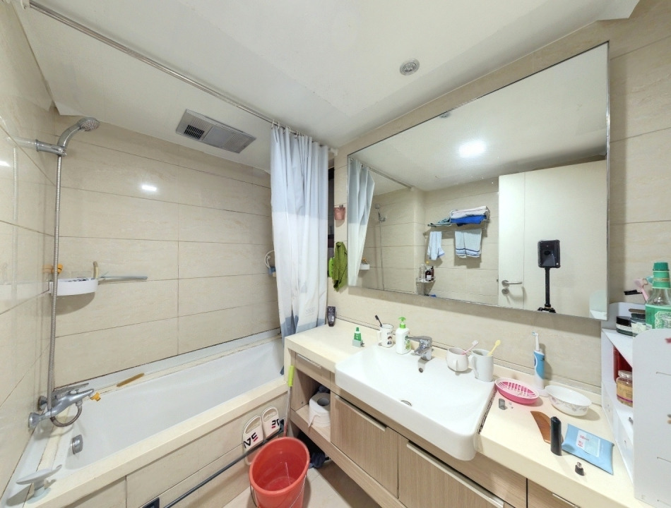 浅棠水岸五房，楼层位置好业主诚意出售