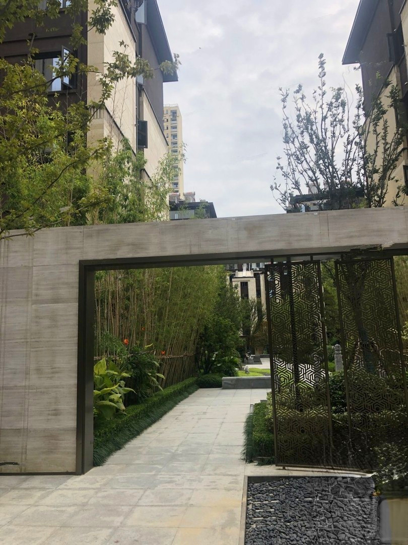 碧桂园伴山澜湾雅苑