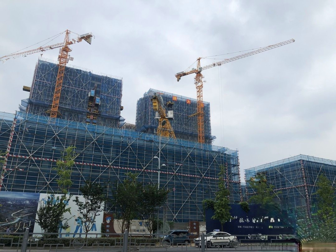 尼盛绿城春江明月