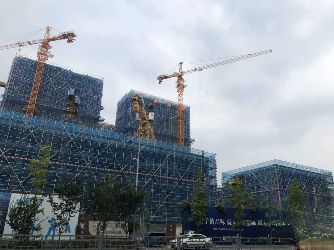 尼盛绿城春江明月