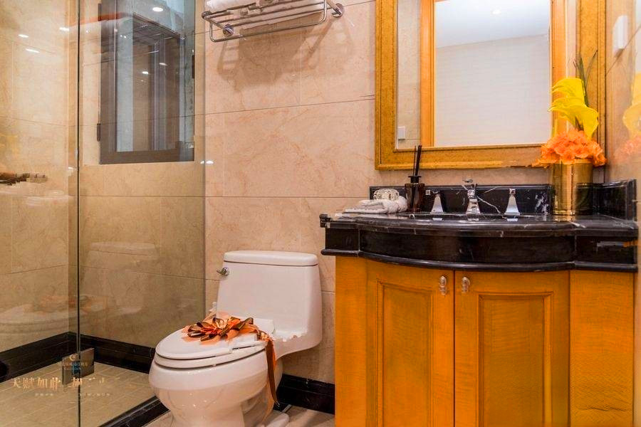 尼盛绿城春江明月