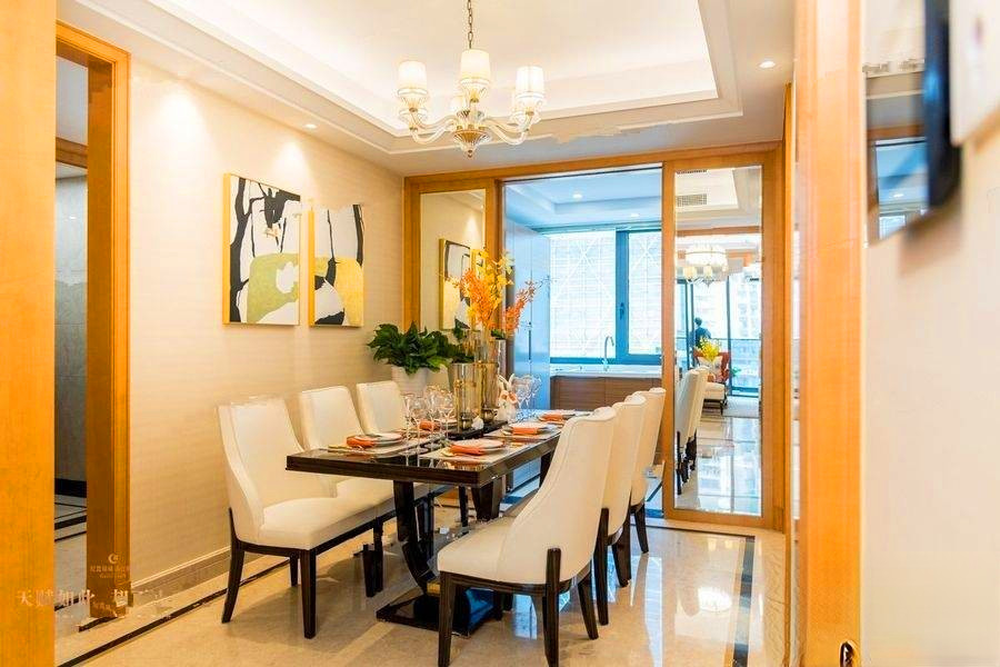 尼盛绿城春江明月