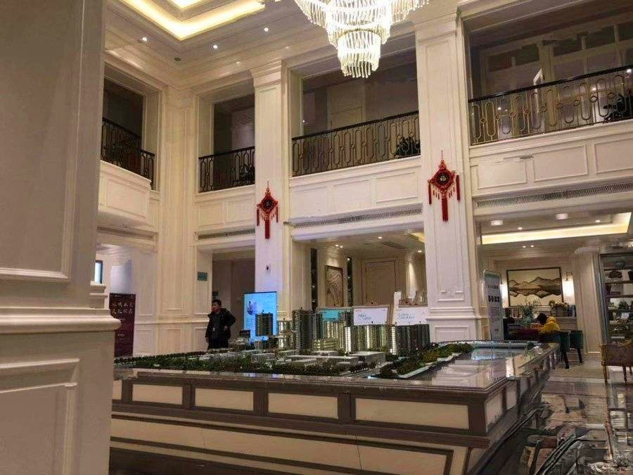 尼盛绿城春江明月