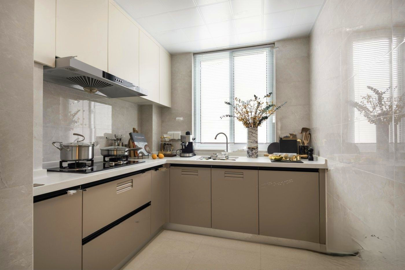 当代ΜΟΜΛ大湖上品