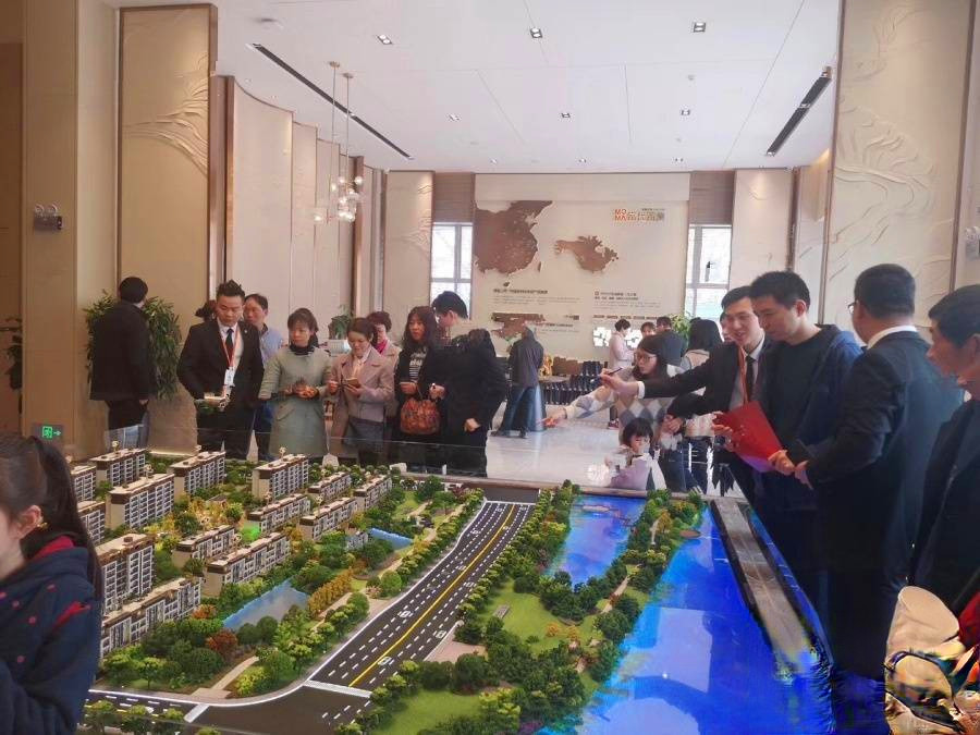 当代ΜΟΜΛ大湖上品