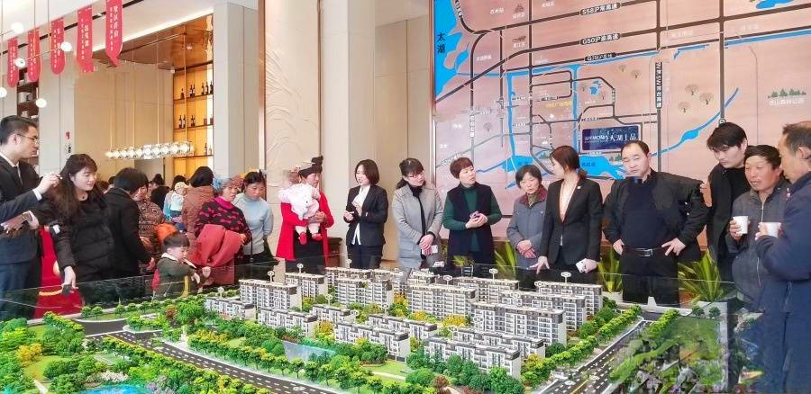 当代ΜΟΜΛ大湖上品