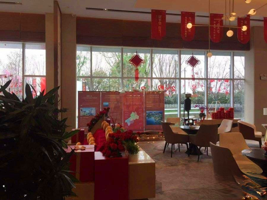 当代ΜΟΜΛ大湖上品