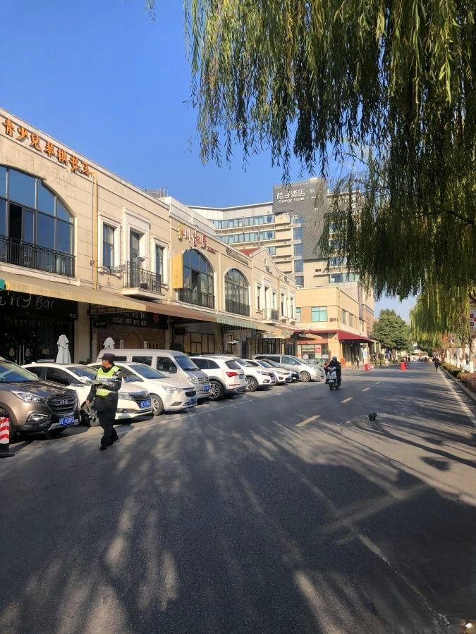 绿宝广场步行街