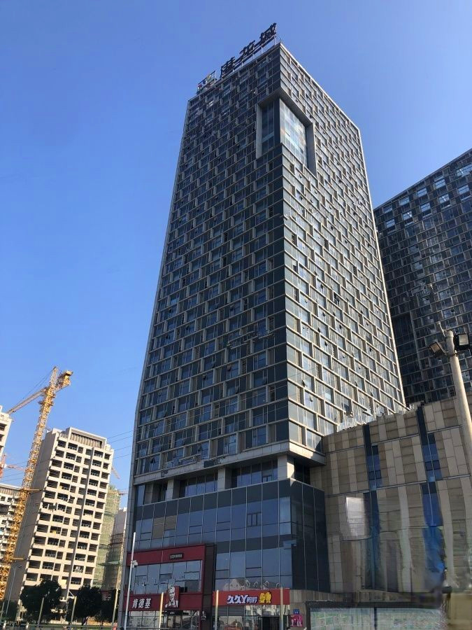 新区港龙城市商业广场