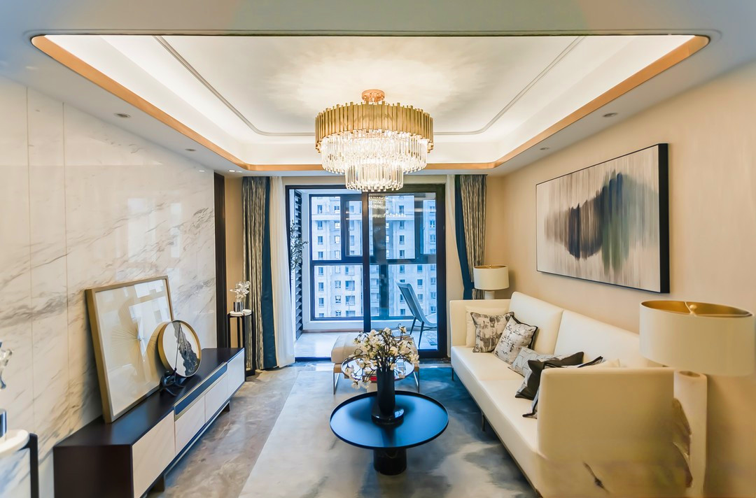 金辉悠步临湖花园