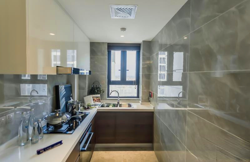 金辉悠步临湖花园