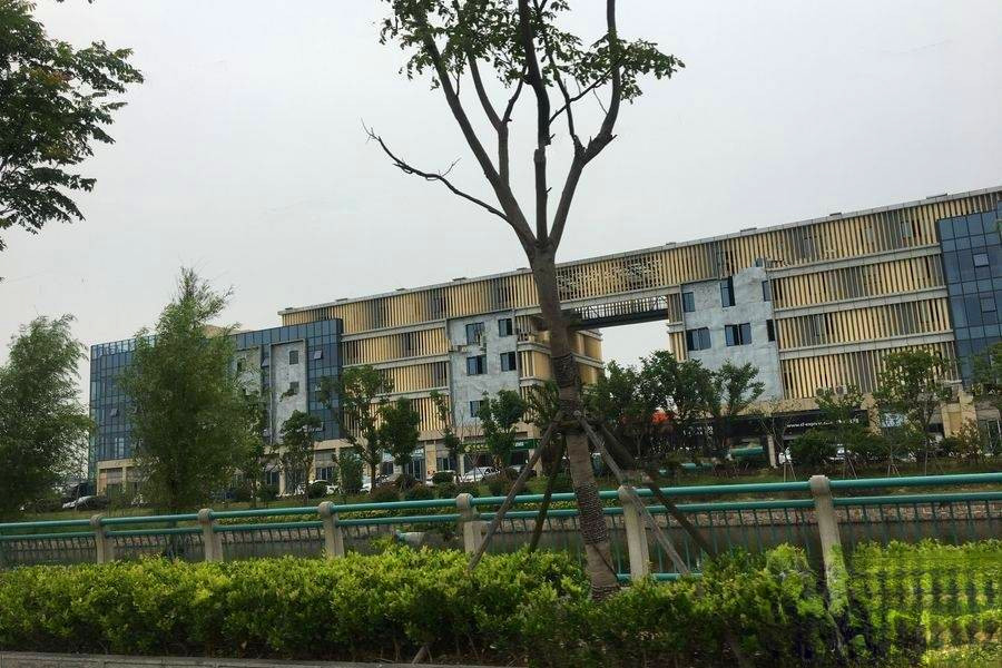 上亿国际汽车城