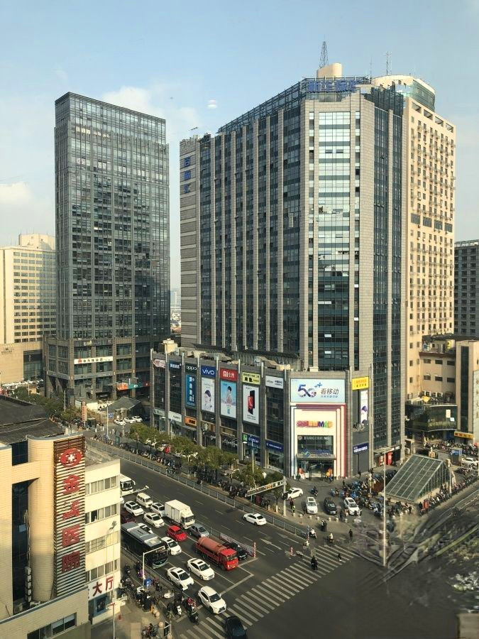 苏州百脑汇科技中心