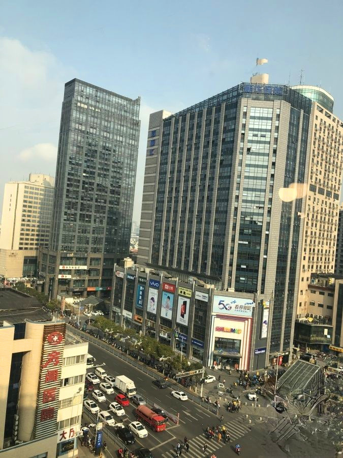 苏州百脑汇科技中心