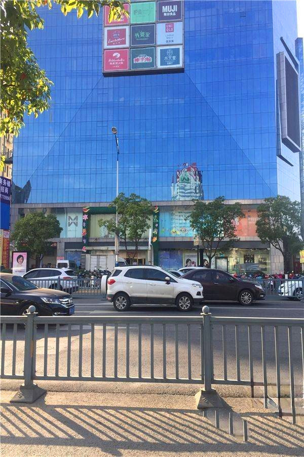 苏州百脑汇科技中心