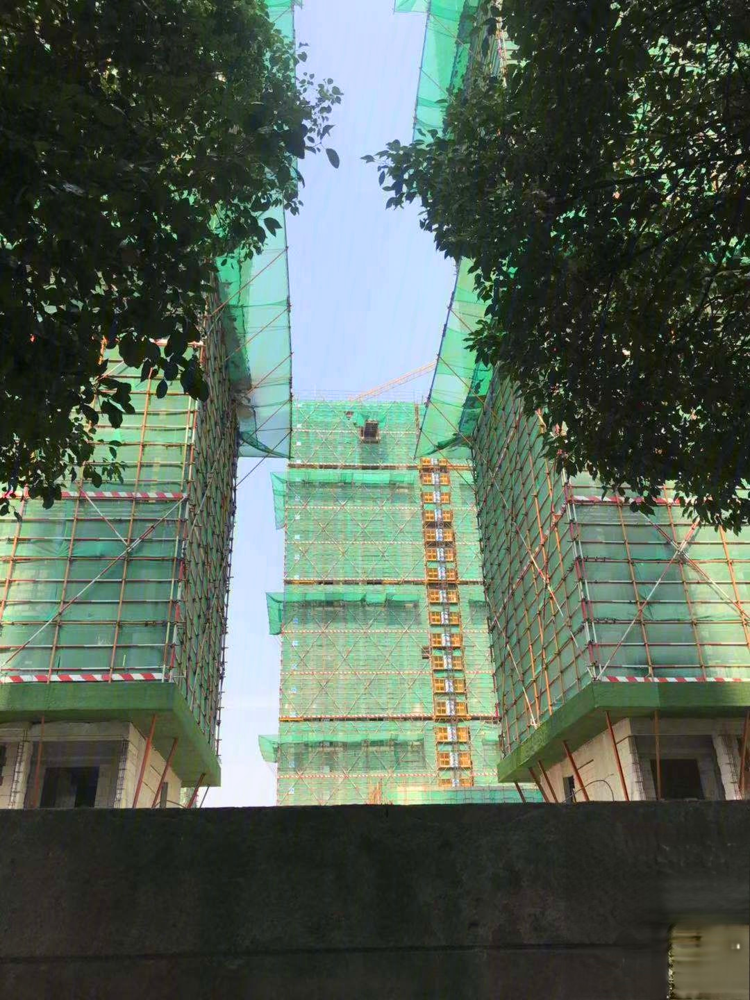 有伴生活广场商铺