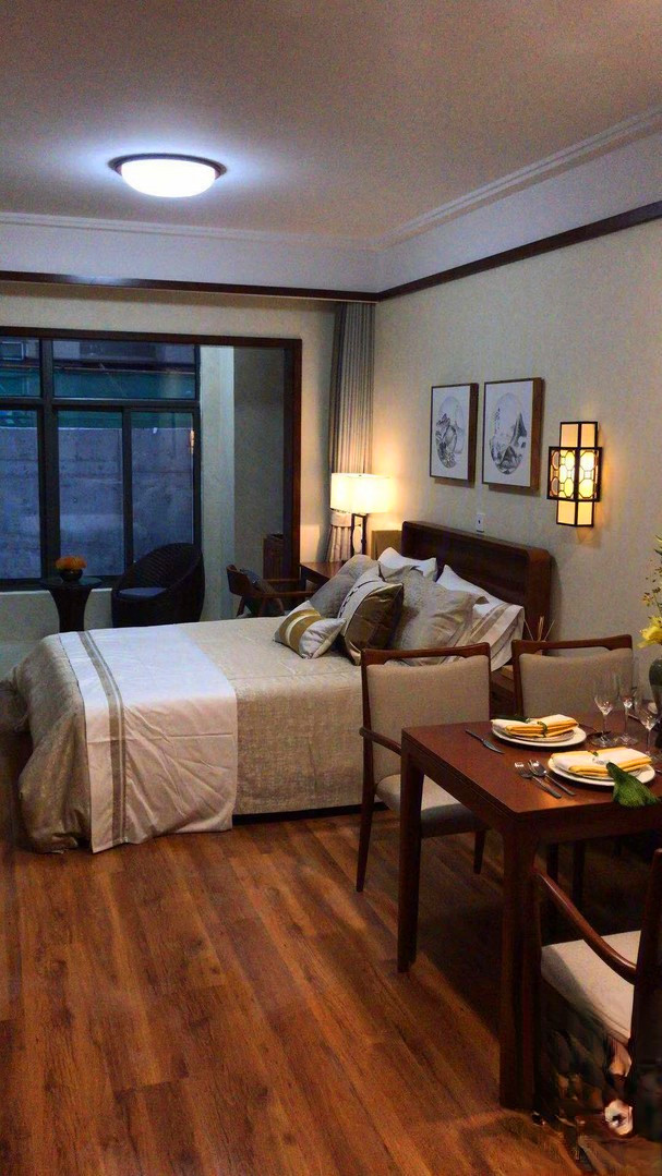 有伴生活广场商铺