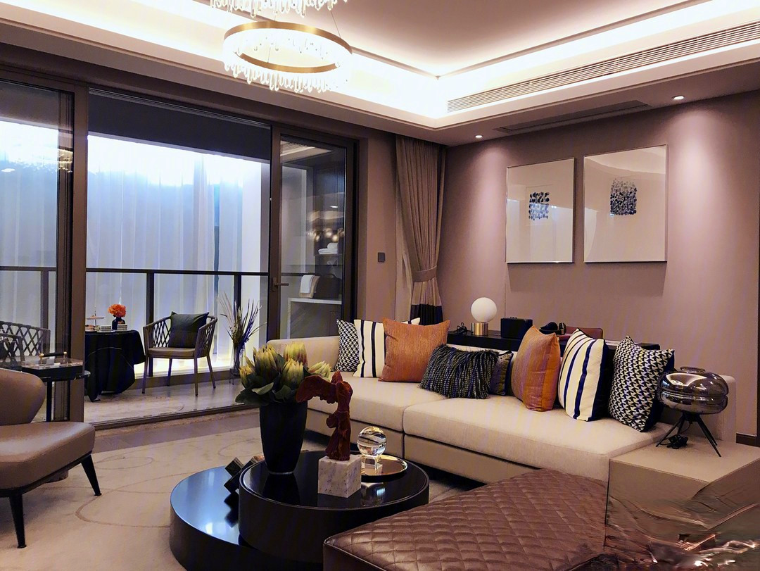 国展中心广场商铺